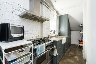 Fantastic 3 Bedroom Flat West Hampstead - 1