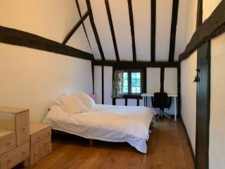 Delightful 4BD Home full of Flair Edenbridge Kent - Edenbridge - 5