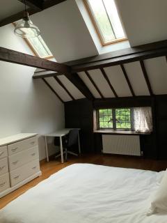 Delightful 4BD Home full of Flair Edenbridge Kent - 3