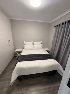 Table Mountain View Apartment - 8