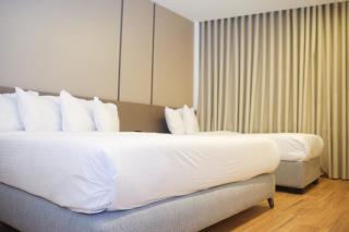 Spark Plaza Hotel - 1