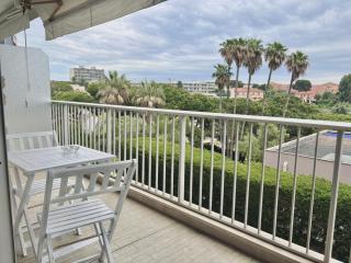 French Riviera apartment with swimming pool and free parking near Monaco - 7