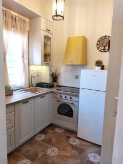 Iliaxtida Apartment - Agia Paraskevi - 4