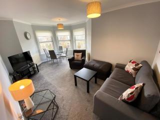 NEW Super 2 Bedroom Flat in Falkirk - Falkirk - 3
