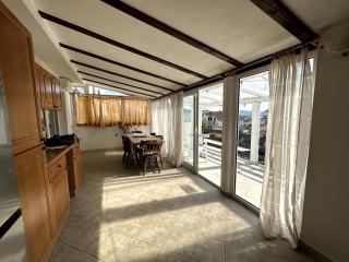 Spacious 2 Bedroom 2 Bath Flat with Large Terrace - Tivat - 4