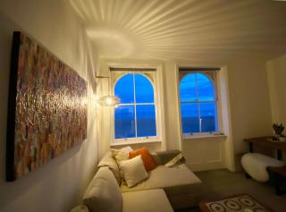 Spacious 2BD Flat with Stunning Views Folkestone - Folkestone - 3