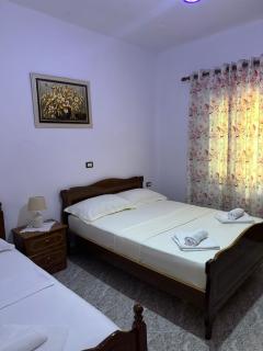 Albi's Guesthouse - Ksamil - 9