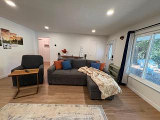 Downtown-Pool,Firepit,Trees, WFH-No gate fee like PML - Groveland - 4