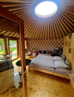 Yary Yurt - Všeruby - 1