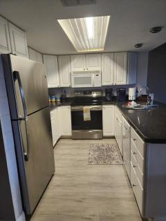 Relaxing Beachside Condo with Pool in Indian Shores! - Clearwater Beach - 2