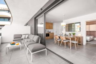 Stylish 2BR Pool & Balcony - Fuengirola - 7