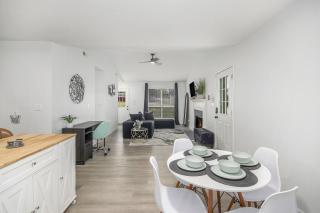 West Atl| Six Flags| Full Kitchen| Cascade Skating - Atlanta - 8