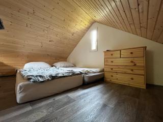 Peaceful chalet close to downtown - - 6