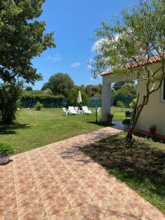 Rianna House - Theologos - 2