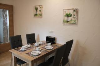 Ferienwohnung Am Rosenberg - Minheim - 3