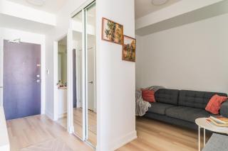 CN Luxury Suites - Complementary Parking - Save on MONTHLY STAYS - 2