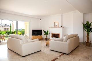 Luxury Villa in Marbella, Sea & Golf Views, Fully Renovated 2025, private Garden, 5 min to Beach - 8