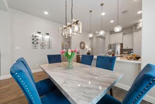 Fun by the Lake 3BR Gem - Magnolia - 3