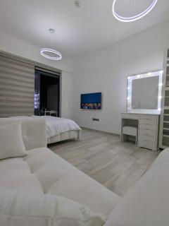 Nice Studio for rent at Jumeirah Village Circle Dubai - 5