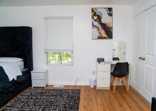 Anike's Place - Newark - 1