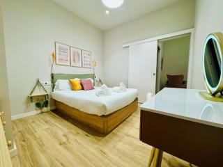 Spacious, Designer & Bright Flat - Valencia - 1