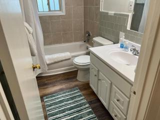Just Peachy 2BR 2BA Private Luxury Apartment - Atlanta - 3