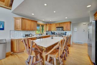 Renovated & Spacious Home Wood Fireplace Hot Tub - Ellicottville - 8