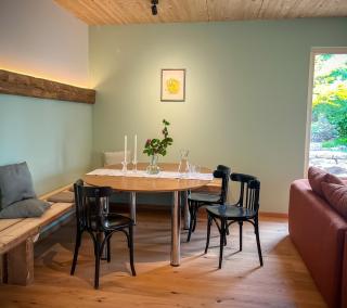 Amber Ferienhain - Ferienhaus 'Magnolie' mit verwunschenem Garten & privater Sauna - 2
