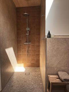 Amber Ferienhain - neue Ferienanlage mit privaten Sauna inmitten der Haßberge - Hofheim in Unterfranken - 1