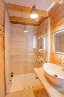 Ambiance Bois & Charme Proche Lyon - 1