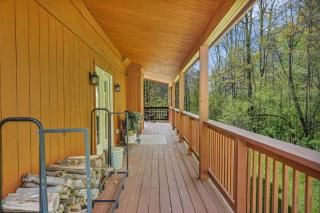 Secluded 3BR Home Fire Pit Covered Deck - Salamanca - 3