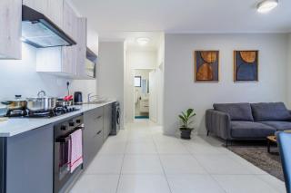 Ground Floor Premium Suite - 6