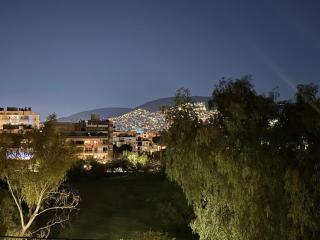 Nomadic life-Elegant Apartment by Athens Riviera - 1