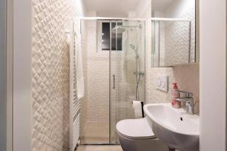 Apartment near Metro 16 & Netflix - Kingsize Bed - 4