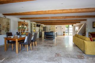 Chic Converted Stables - 9