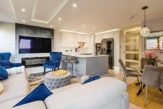 Modern 2 Double Bedrooms peaceful flat with roof terrace and parking - Londra - 0