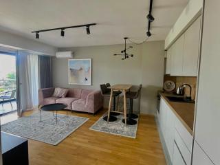 Modern Apartment with View - 9