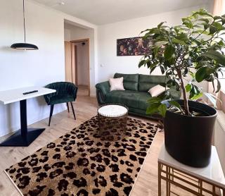 Schön gelegene und gemütliche Ferienwohnung am Weserufer - Brema - 8
