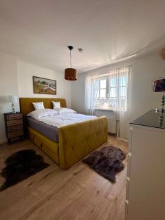 Schön gelegene und gemütliche Ferienwohnung am Weserufer - Brema - 6