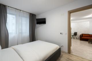 Central Haven with Private Parking and Balcony - Bucareste - 9