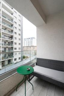 Central Haven with Private Parking and Balcony - Bucareste - 7