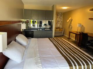Princess Motel - Bobcaygeon - 2