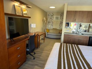 Princess Motel - Bobcaygeon - 4