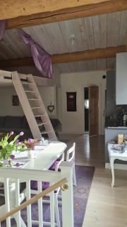 1 Lägenhet och 1 Glampingtält i HomeTree - Österbybruk - 3