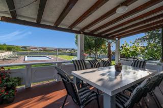 House Rose with Garden and Pool - Ljubač - 5