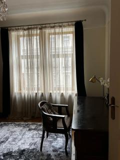 Central Boutique 4-Bedroom Flat - Rīga - 1