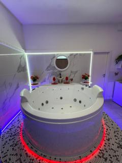 LUXURY JACUZZI "A Casa di Grazia al Duomo di Catania" - Catania - 4