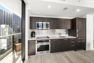 Corner Condo with Wraparound Views in Brickell - Miami - 6