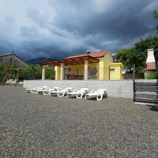 Holiday House Rose - Karlobag - 0