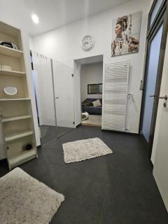 La Petite Blanche - Cologne - 4